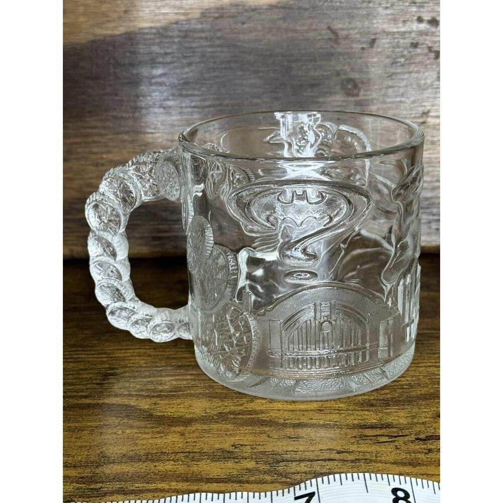 McDonalds BATMAN FOREVER Glass Mug/Cup 1995 Vintage DC Comics "Two Face"